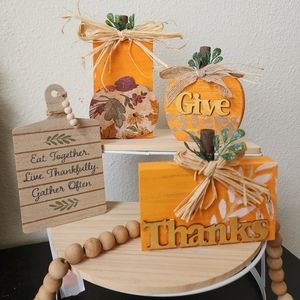 Wood pumpkins set decor with shelf and small cutting board decor